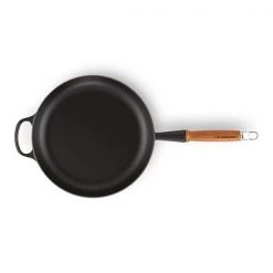 Le Creuset Signature Satin Black Cast Iron 28cm Frying Pan -POTS & PANS Sales 2022 20258280000422 Le Creuset 28cm Signature Frying Pan Satin Black 3