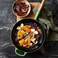 Le Creuset Signature Bamboo Cast Iron 28cm Frying Pan 14 Le Creuset Signature Bamboo Cast Iron 28cm Frying Pan -POTS & PANS Sales 2022 20258284080422 Le Creuset 28cm Signature Frying Pan Bamboo Green 4