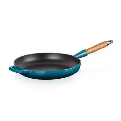 Le Creuset Signature Deep Teal Cast Iron 28cm Frying Pan -POTS & PANS Sales 2022 20258286420422 Le Creuset 28cm Signature Frying Pan Deep Teal 1