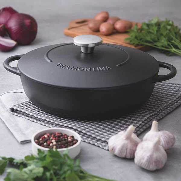 Tramontina Trento 28cm Enamel Cast Iron Shallow Casserole Dish 5 Tramontina Trento 28cm Enamel Cast Iron Shallow Casserole Dish - Image 3