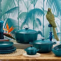 Le Creuset Signature Deep Teal Cast Iron 24cm Round Casserole -POTS & PANS Sales 2022 21177246422430 Le Creuset Signature Cast Iron 24cm Round Casserole Deep Teal 5