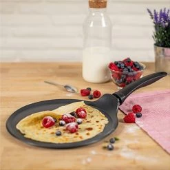 Kuhn Rikon Easy Induction 25cm Non-Stick Crepe Pan 10 Kuhn Rikon Easy Induction 25cm Non-Stick Crepe Pan -POTS & PANS Sales 2022 31264 Kuhn Rikon Easy Induction 25cm Crepe pan non stick 3