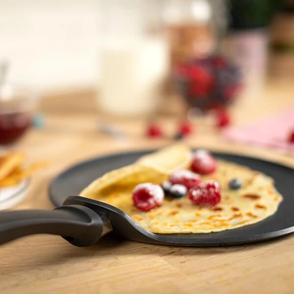 Kuhn Rikon Easy Induction 25cm Non-Stick Crepe Pan 7 Kuhn Rikon Easy Induction 25cm Non-Stick Crepe Pan - Image 5