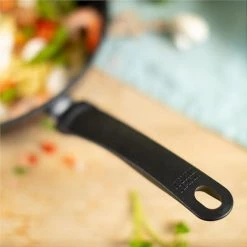 Kuhn Rikon Easy Induction 28cm Non-Stick Wok -POTS & PANS Sales 2022 31272 Kuhn Rikon Easy Induction 28cm non stick wok 1