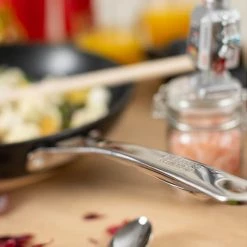 Kuhn Rikon Easy Pro Induction 20cm Frying Pan -POTS & PANS Sales 2022 31680 Kuhn Rikon Easy Pro Induction 20cm Frying Pan 2