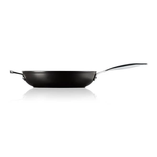 Le Creuset Toughened Non-Stick 28cm Deep Frying Pan 5 Le Creuset Toughened Non-Stick 28cm Deep Frying Pan - Image 3