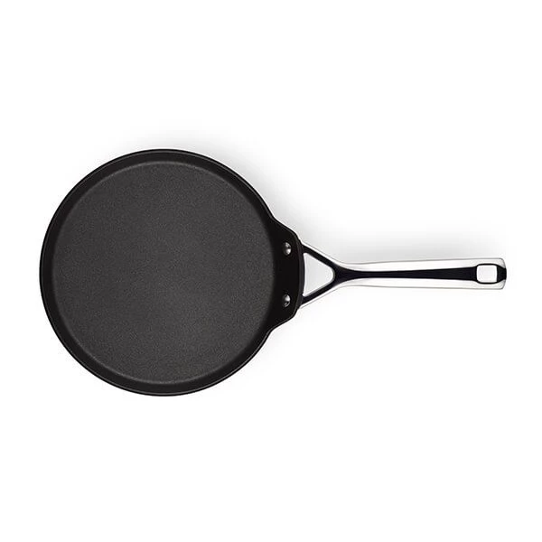 Le Creuset Toughened Non-Stick 24cm Crepe Pan 6 Le Creuset Toughened Non-Stick 24cm Crepe Pan - Image 4