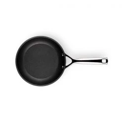 Le Creuset Toughened Non-Stick 20cm Shallow Frying Pan -POTS & PANS Sales 2022 51112200010002 Le Creuset Toughened Non Stick Shallow Frying Pan 20cm 3