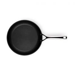 Le Creuset Toughened Non-Stick 28cm Shallow Frying Pan -POTS & PANS Sales 2022 51112280010002 Le Creuset Toughened Non Stick 28cm Shallow Frying Pan 3