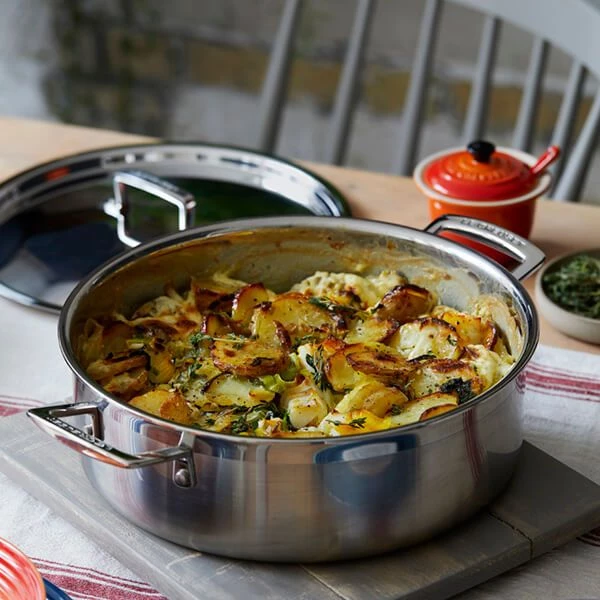 Le Creuset 3-Ply Stainless Steel 28cm Sauteuse Pan 7 Le Creuset 3-Ply Stainless Steel 28cm Sauteuse Pan - Image 5