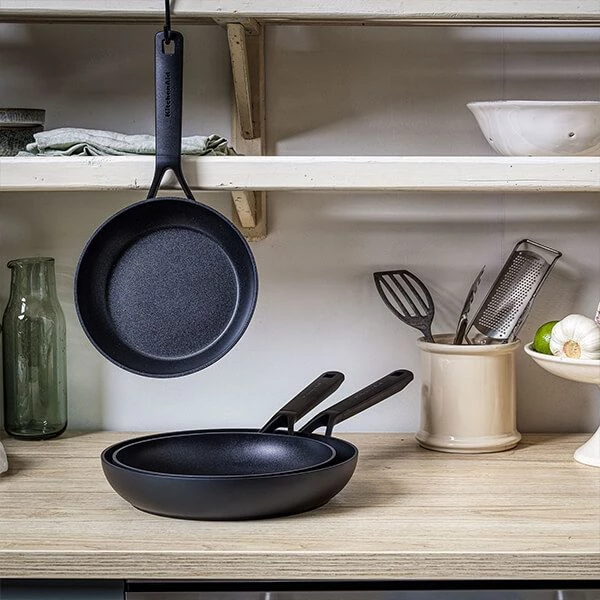 KitchenAid Classic Forged Aluminium Magneto 24cm Frypan 8 KitchenAid Classic Forged Aluminium Magneto 24cm Frypan - Image 6