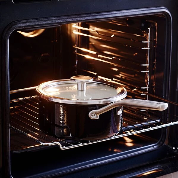 KitchenAid Steel Core Enamel Onyx Black 16cm Saucepan With Lid 8 KitchenAid Steel Core Enamel Onyx Black 16cm Saucepan With Lid - Image 6