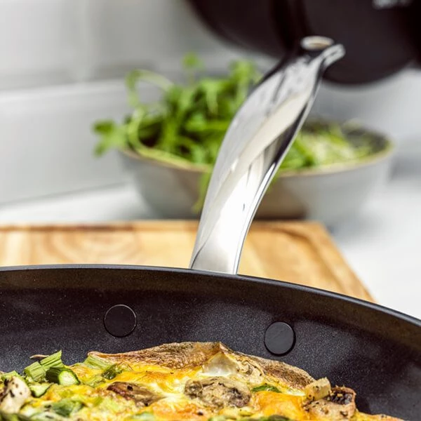 GreenPan Barcelona Pro Aluminium Non-Stick 24cm / 3.4L Skillet With Lid 6 GreenPan Barcelona Pro Aluminium Non-Stick 24cm / 3.4L Skillet With Lid - Image 4