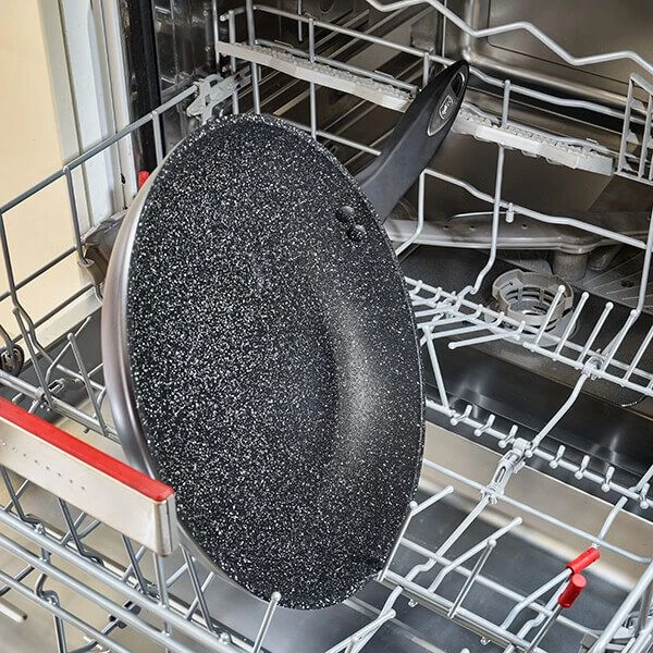 Zyliss Cook 28cm Non-Stick Frying Pan 6 Zyliss Cook 28cm Non-Stick Frying Pan - Image 4