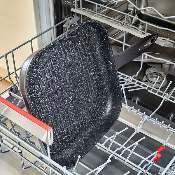 Zyliss Cook 26cm Non-Stick Grill Pan 6 Zyliss Cook 26cm Non-Stick Grill Pan - Image 4