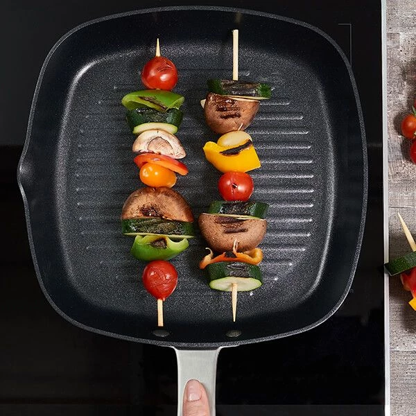 Zyliss Ultimate Pro 26cm Square Grill Pan 8 Zyliss Ultimate Pro 26cm Square Grill Pan - Image 6