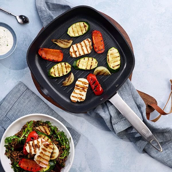 Zyliss Ultimate Pro 26cm Square Grill Pan 9 Zyliss Ultimate Pro 26cm Square Grill Pan - Image 7