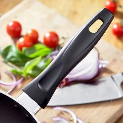 Judge Radiant Black Non-Stick 20cm Saucepan 2.2L -POTS & PANS Sales 2022 JOM08B Judge Radiant 20cm Saucepan Black 3