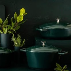MasterClass Cast Aluminium 4L Shallow Casserole Dish, Hunter Green -POTS & PANS Sales 2022 MCMSCRD28GRN Master Class Shallow Casserole Dish 4L Hunter Green 5