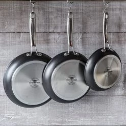 Stellar Rocktanium 24cm Frying Pan -POTS & PANS Sales 2022 SP24 Stellar Speciaity Rocktanium 24cm Frying Pan 2