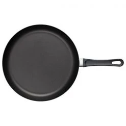 Scanpan Classic Induction 32cm Frying Pan -POTS & PANS Sales 2022 SP53003203 Scanpan Classic Induction 32cm Frying Pan 2 1
