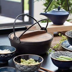 World Of Flavours Cast Iron Japanese Cooking Pot 21cm -POTS & PANS Sales 2022 WFCOOKPOT21 World Of Flavours Japanese Cooking Pot 3