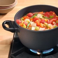 Swiss Diamond XD Induction 5.2L 24cm Soup Pot -POTS & PANS Sales 2022 XD6124ic Swiss Diamond XD Induction 5 2L 24cm Soup Pot 2