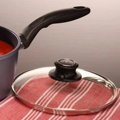 Swiss Diamond XD Induction 3L 20cm Saucepan With Lid -POTS & PANS Sales 2022 XD6720ic Swiss Diamond XD Induction 3L 20cm Saucepan With Lid 3